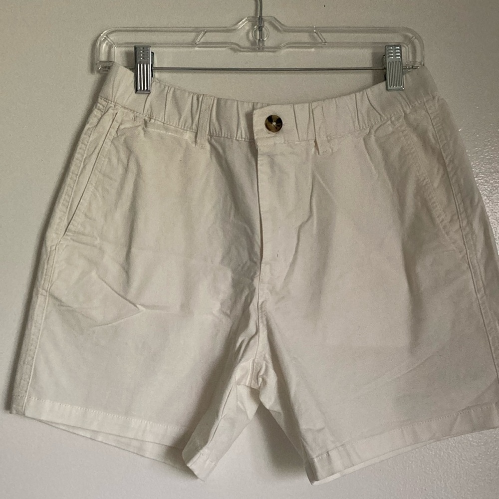 WOMEN Cream Flat Front Shorts with Belt Loops